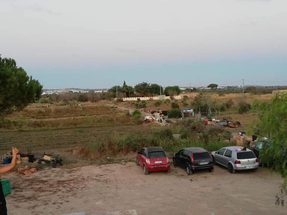 Aree Tende Presso La Casa In Campagna Di Ottavia Hotel Alezio Exterior foto