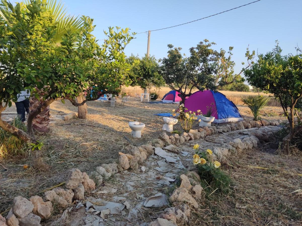 Aree Tende Presso La Casa In Campagna Di Ottavia Hotel Alezio Exterior foto
