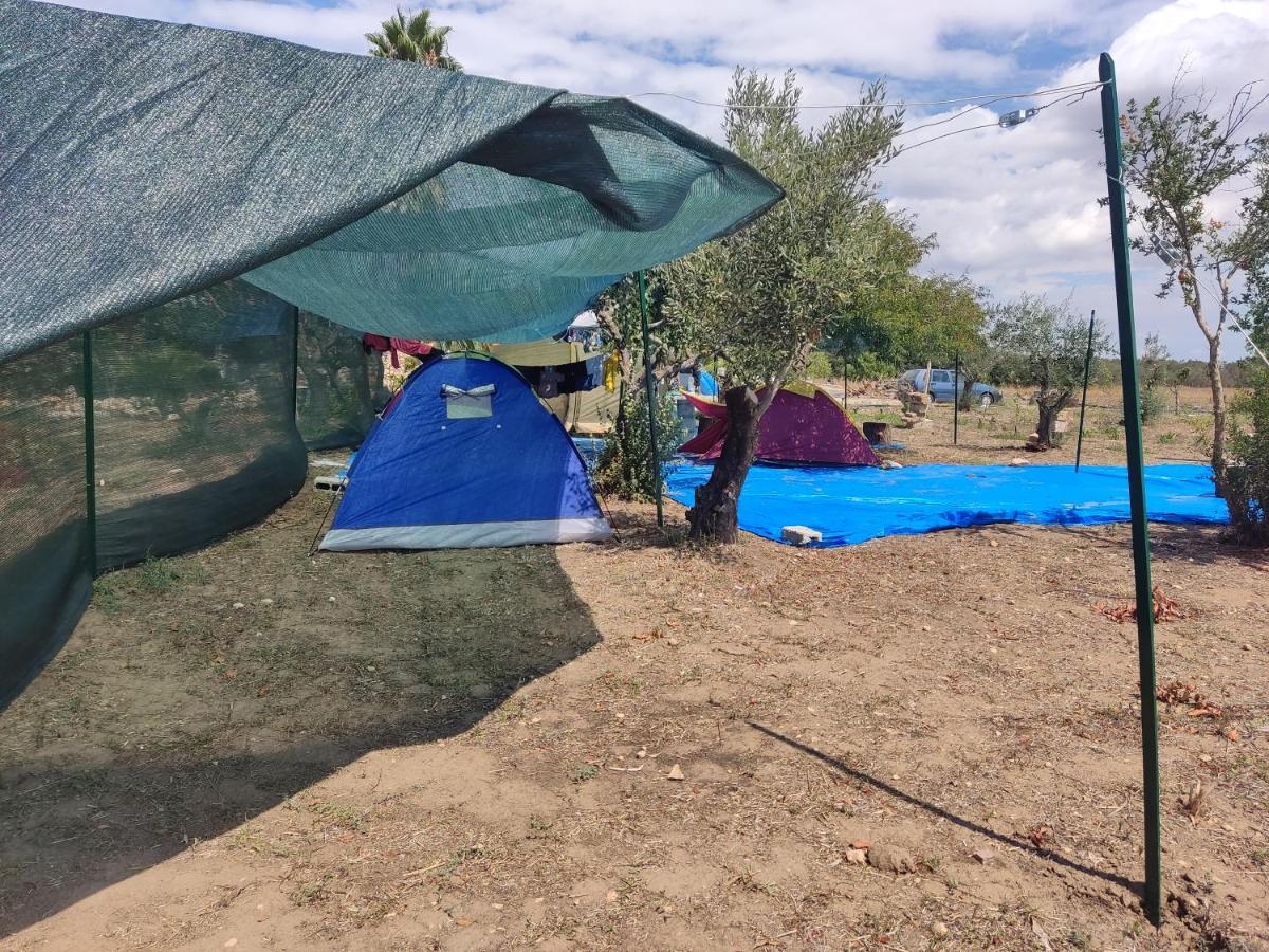 Aree Tende Presso La Casa In Campagna Di Ottavia Hotel Alezio Exterior foto